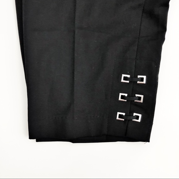 NWT Rafaella Black Curvy Capris - Picture 4 of 5